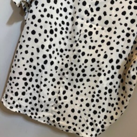 Umgee Dalmatian Print Short Sleeve Ruffle Top, New with Tags, L - Picture 10 of 10